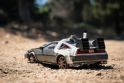 Back to the Future Part III (rail version) die-cast 1:24 scale "Hollywood Rides" light-up DeLorean Time Machine Die-cast Model Cars Jada Toys