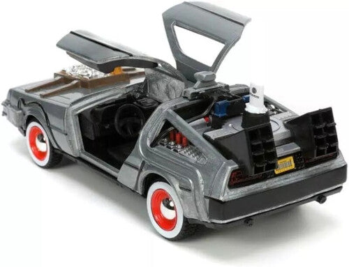 Back to the Future Part III die-cast 1:32 scale "Hollywood Rides" DeLorean Time Machine (white-walls) Die-cast Model Cars Jada Toys