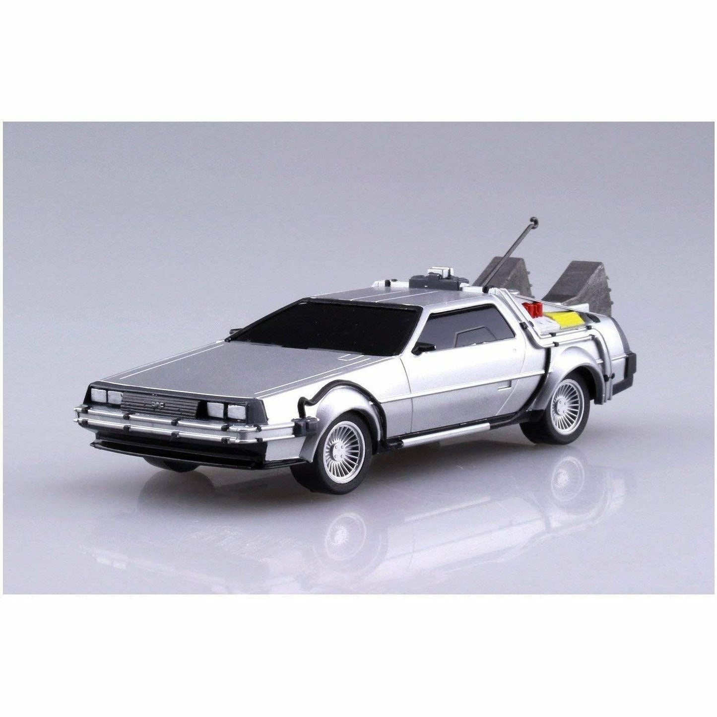 Back to the Future pull-back DeLorean 1:43 scale plastic model kit [PRE-ORDER: Expected Availability January 2025] Model Kit Aoshima