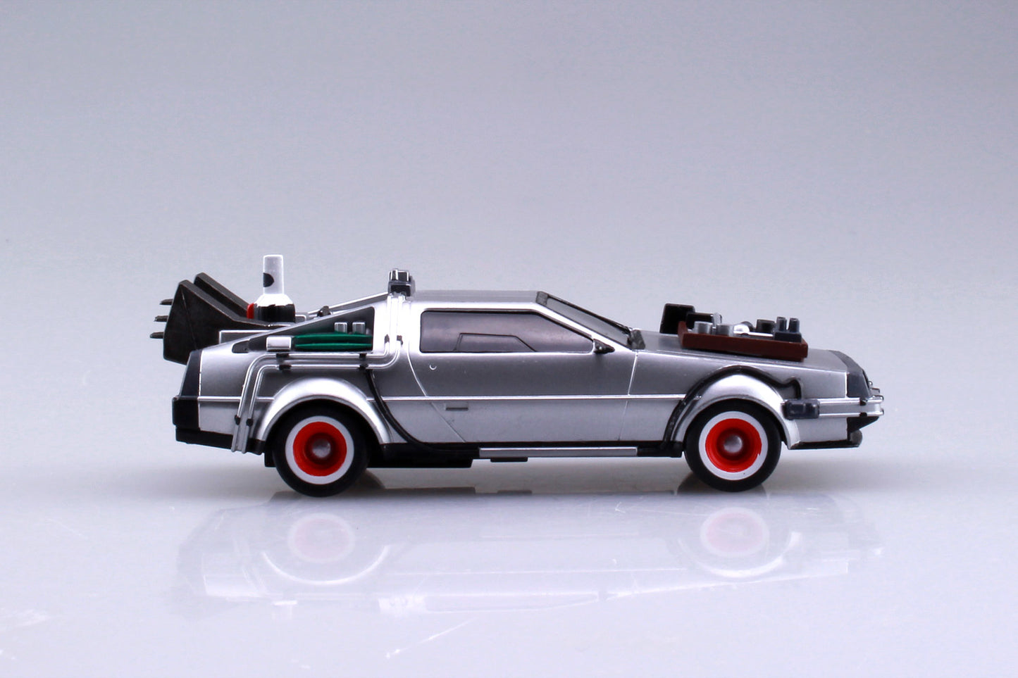 Back to the Future Part III pull-back DeLorean 1:43 scale plastic model kit [PRE-ORDER: Expected Availability January 2025] Model Kit Aoshima