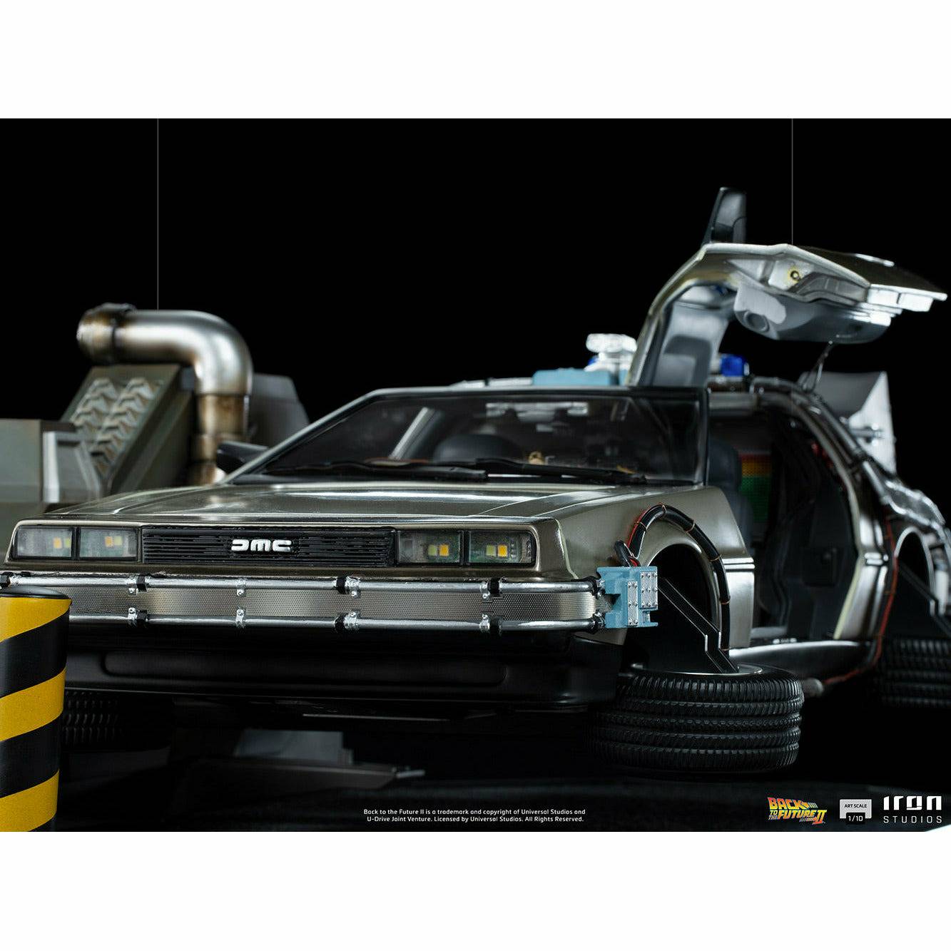 Iron Studios Back to the Future Part II DeLorean (Regular Version) 1:10 Scale Statue Statue Iron Studios