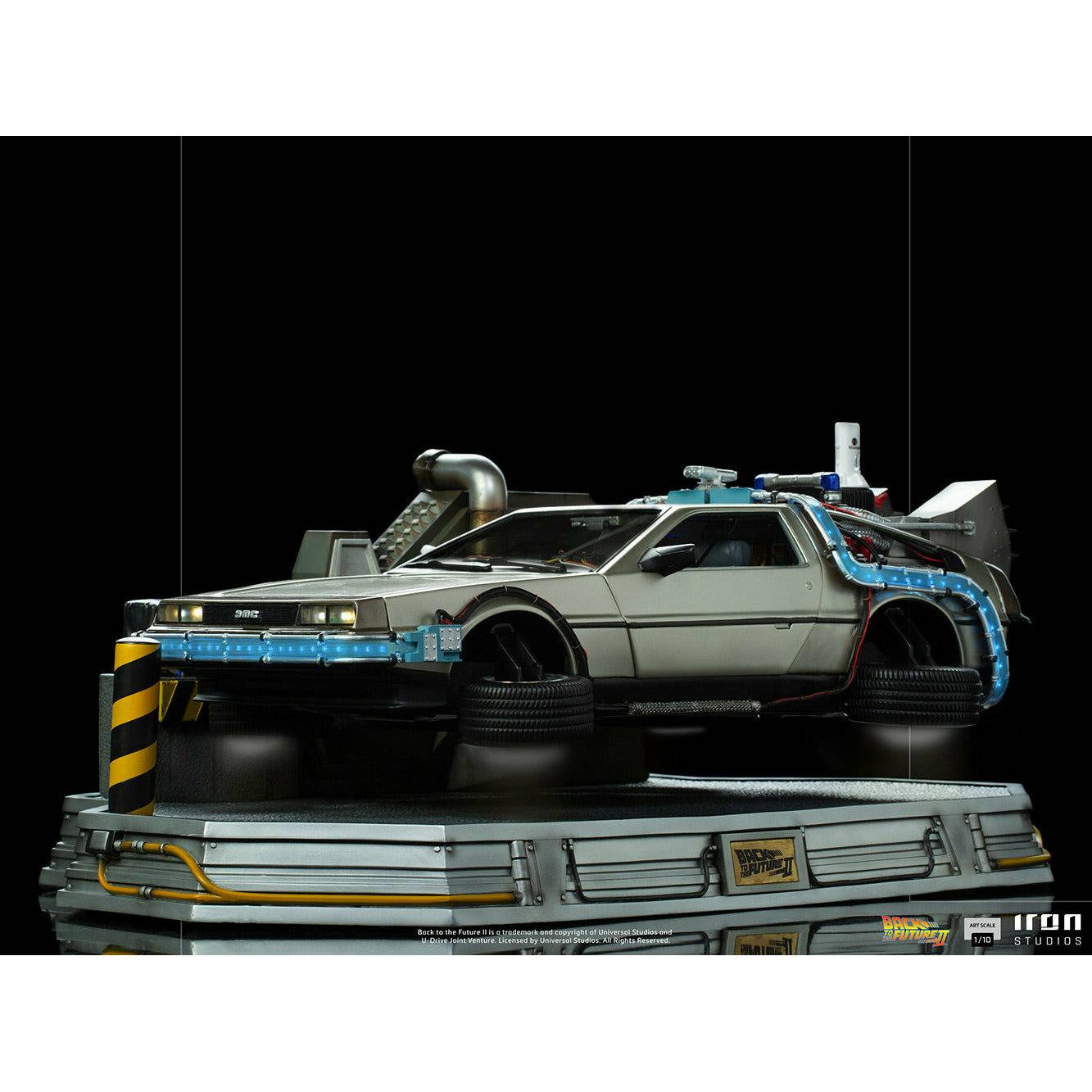 Iron Studios Back to the Future Part II DeLorean (Regular Version) 1:10 Scale Statue Statue Iron Studios