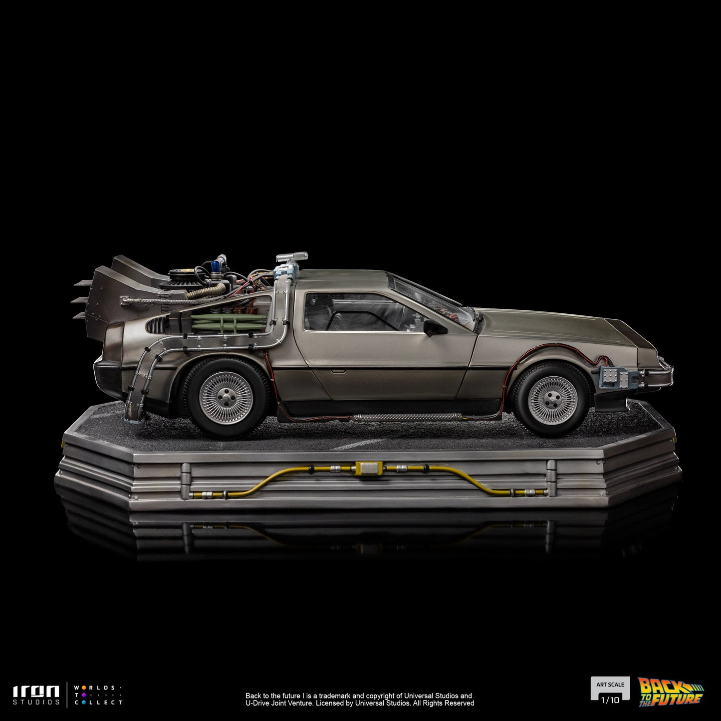 Iron Studios Back to the Future DeLorean 1:10 Scale Statue Statue Iron Studios